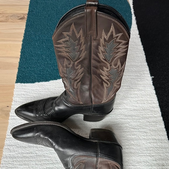 Western Boots - Picture 4 of 5